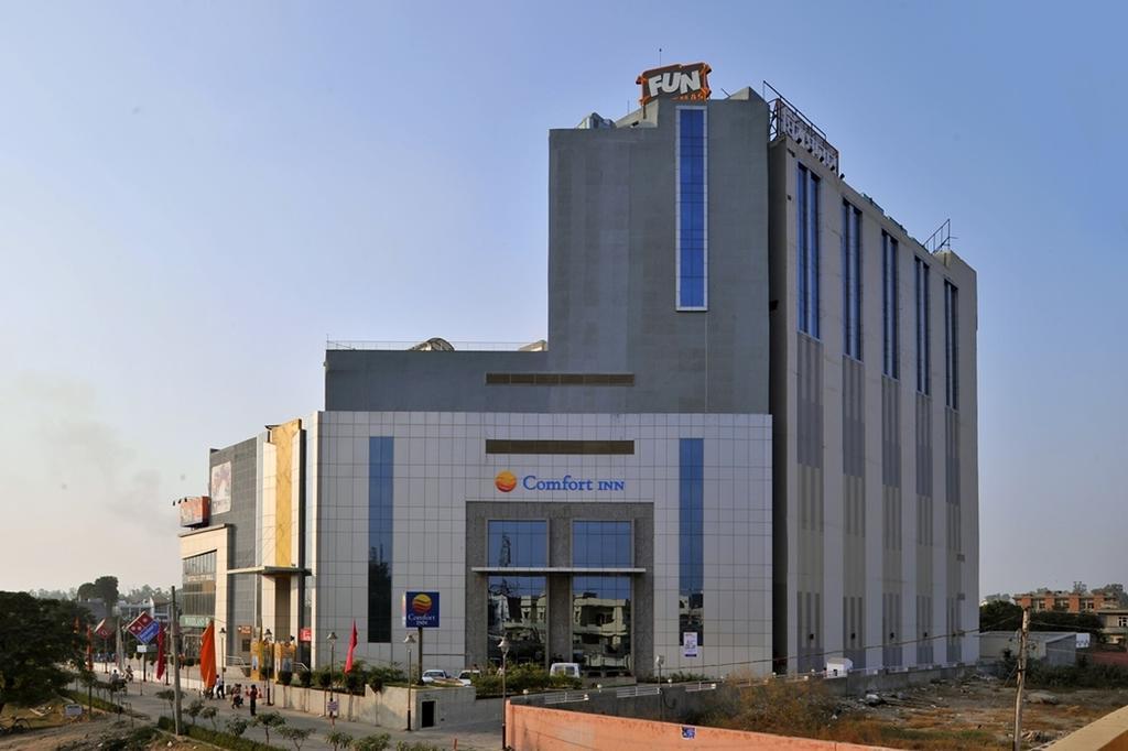 Comfort Inn Tulip Heights Bathinda Eksteriør bilde