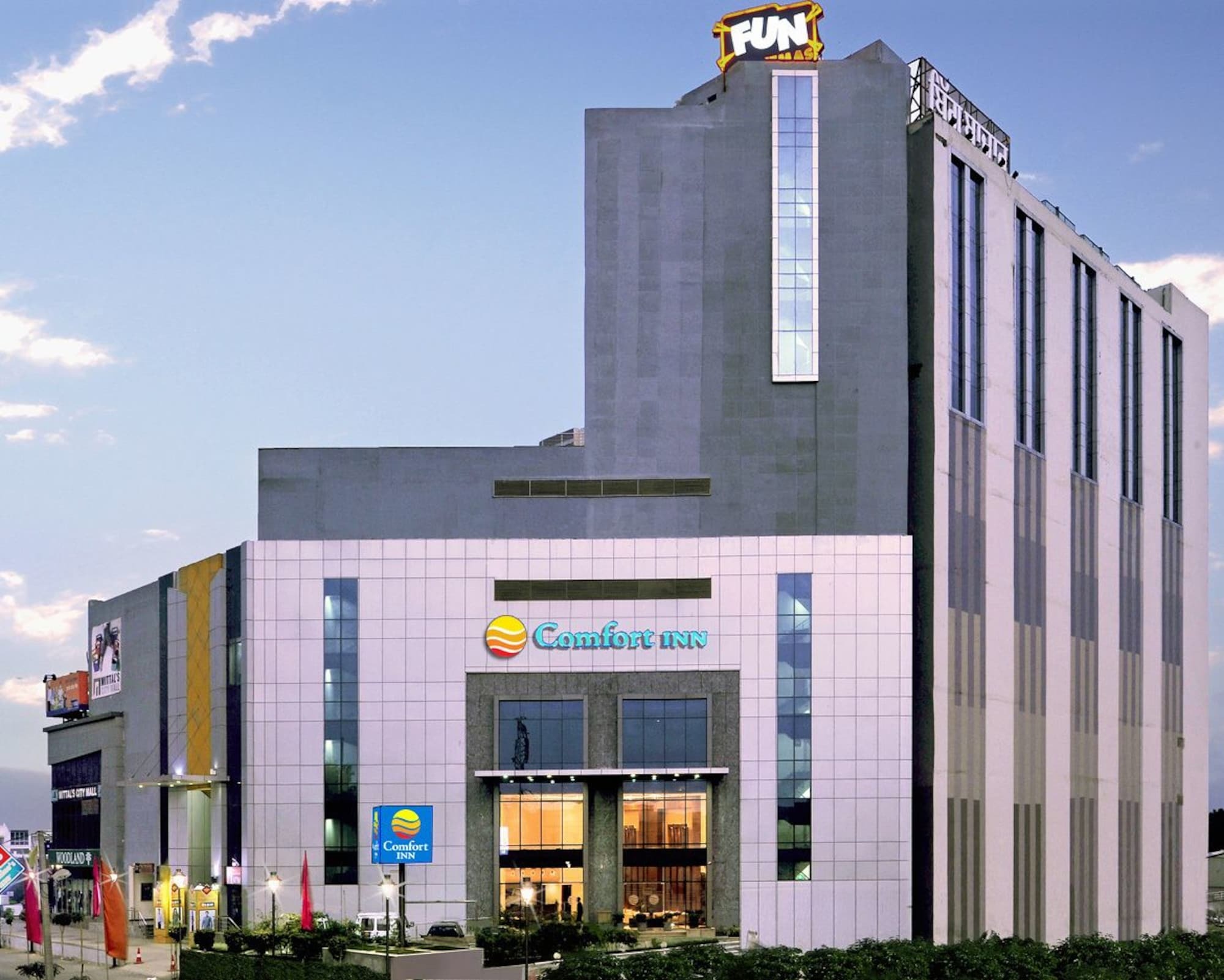 Comfort Inn Tulip Heights Bathinda Eksteriør bilde