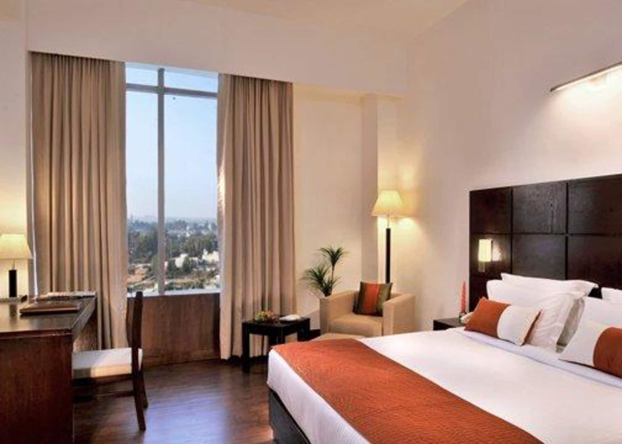 Comfort Inn Tulip Heights Bathinda Rom bilde