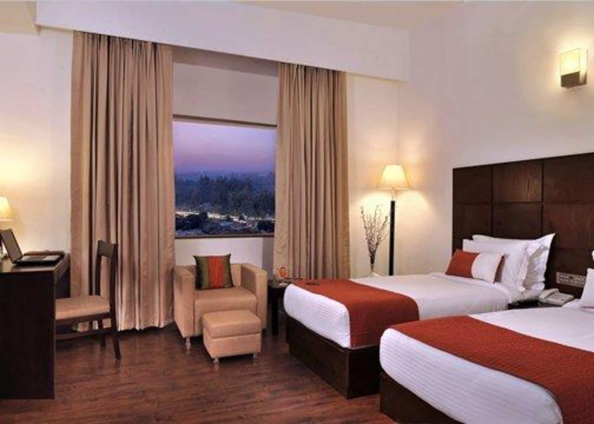 Comfort Inn Tulip Heights Bathinda Rom bilde